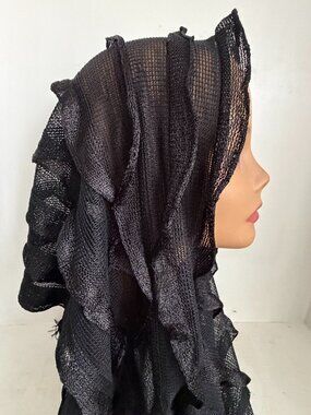 Vintage Long Scalloped Woven Mesh Shawl Poncho Fringe Church Head Covering Scarf
